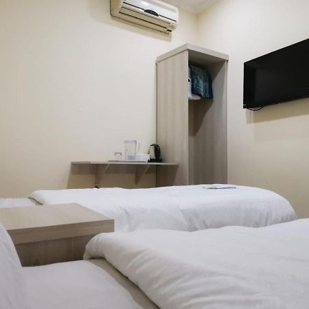 Hotel Nusantara Indah Syariah Джакарта Екстер'єр фото