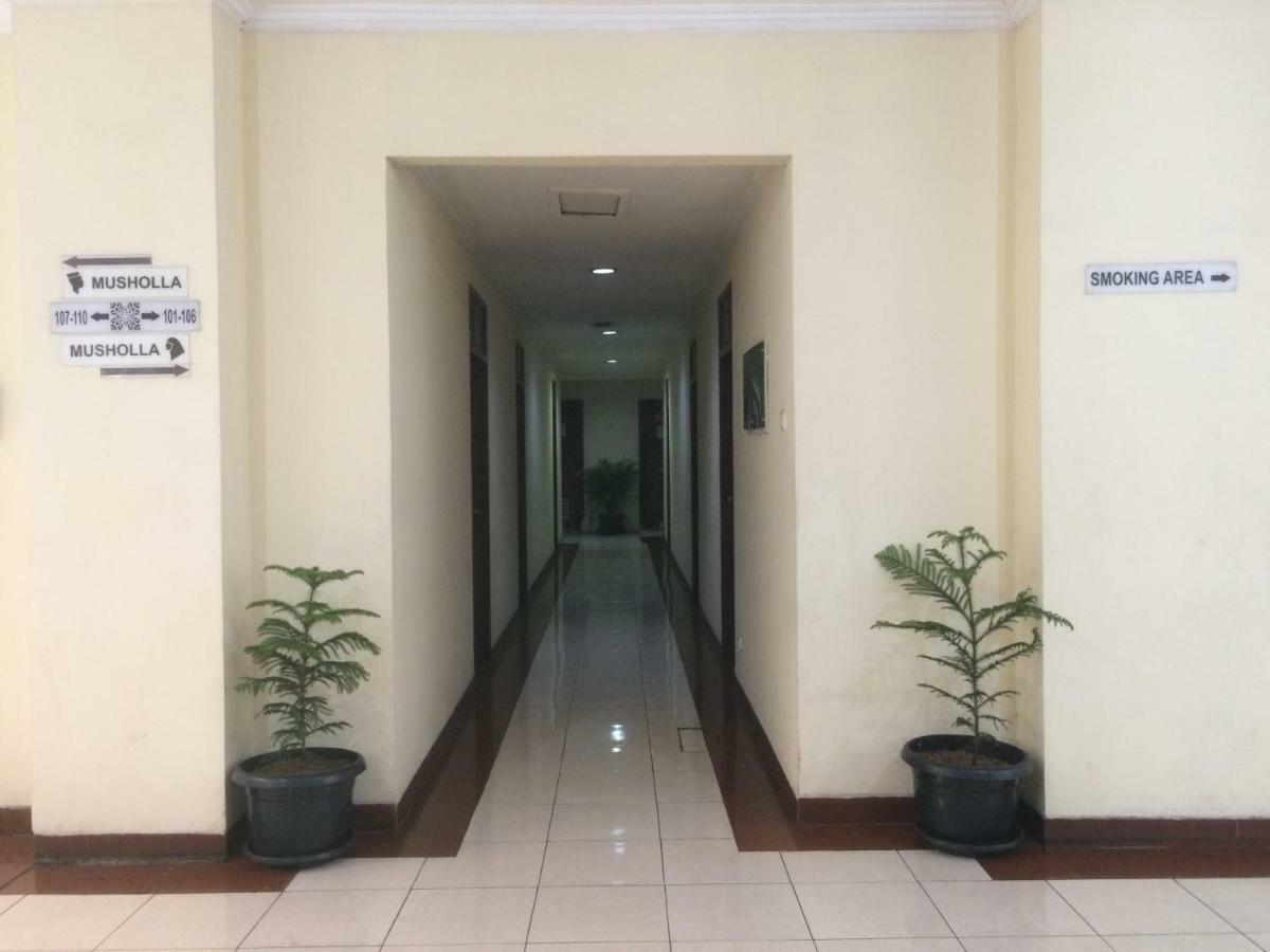 Hotel Nusantara Indah Syariah Джакарта Екстер'єр фото